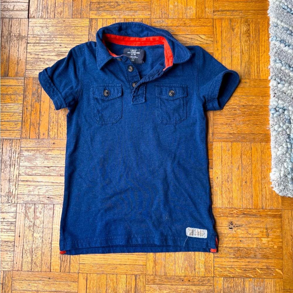 Boys L.O.G.G. by H&M
Size 8-10
Polo button pockets